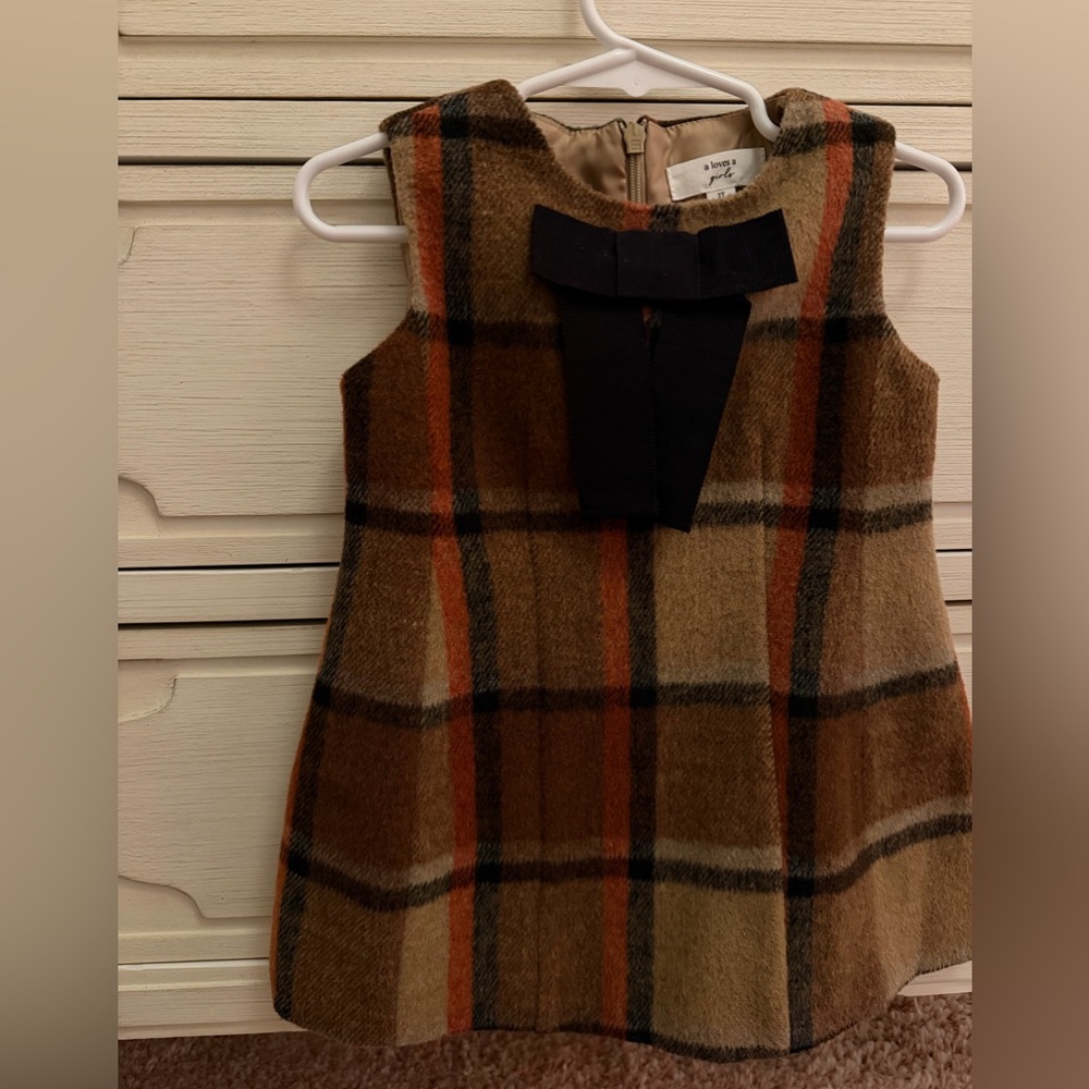 Elegant Plaid Kids Dress with Bow Accent
